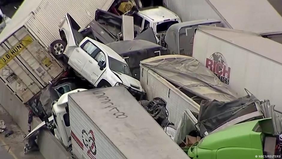 Accidente en una interestatal de Texas involucró a más de 130 vehículos