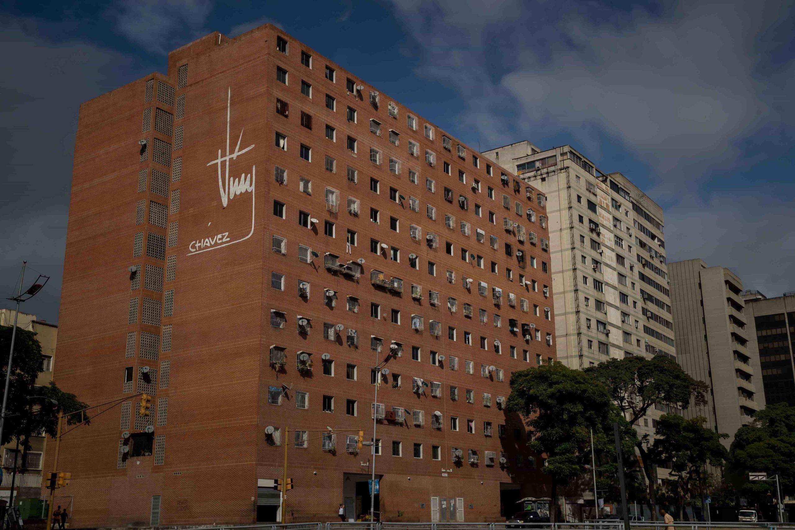 Venezuela: 4.000 años de trabajo para comprar una casa
