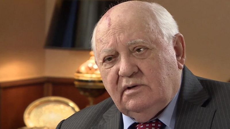Gorbachov llama a Putin y a Biden reunirse para lograr el desarme nuclear