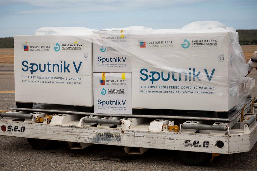Fedecámaras adquirirá 5 millones de vacunas Sputnik V, dice diputado Oscar Ronderos