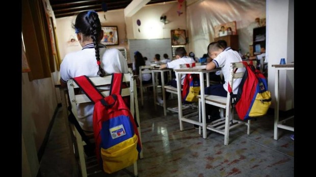 Venezolanos piden priorizar planes para mejorar escuelas, según estudio