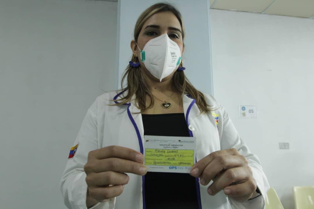 Doctora Glendy Rivero fue la primera vacunada contra COVID-19 en Venezuela