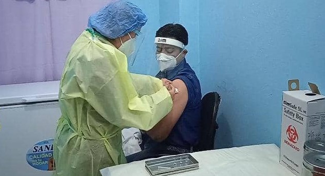 Sputnik V: jefa de enfermería de sala COVID-19 en Monagas la primera en recibir vacuna
