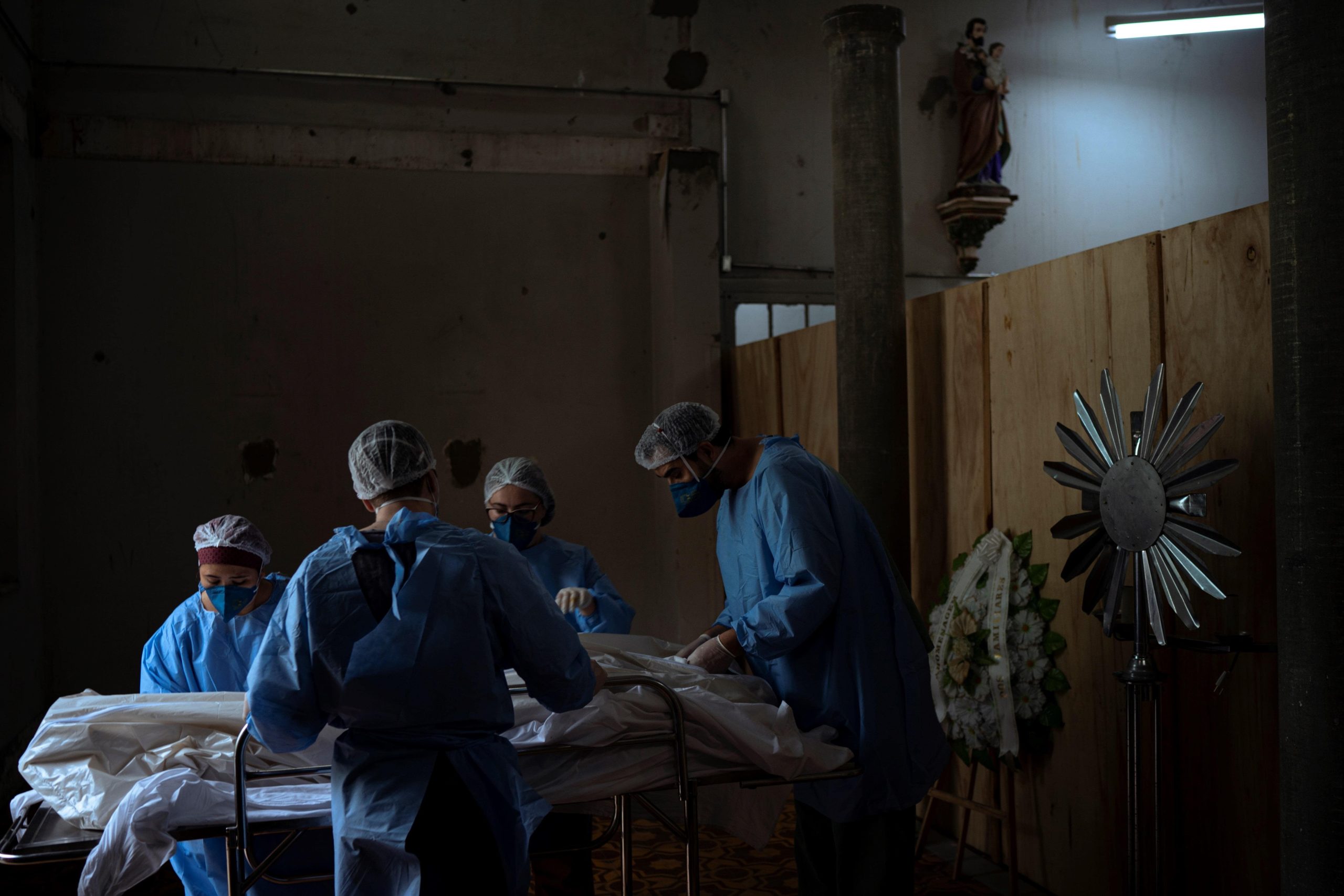 Brasil supera las 300.000 muertes por covid en trece meses de pandemia
