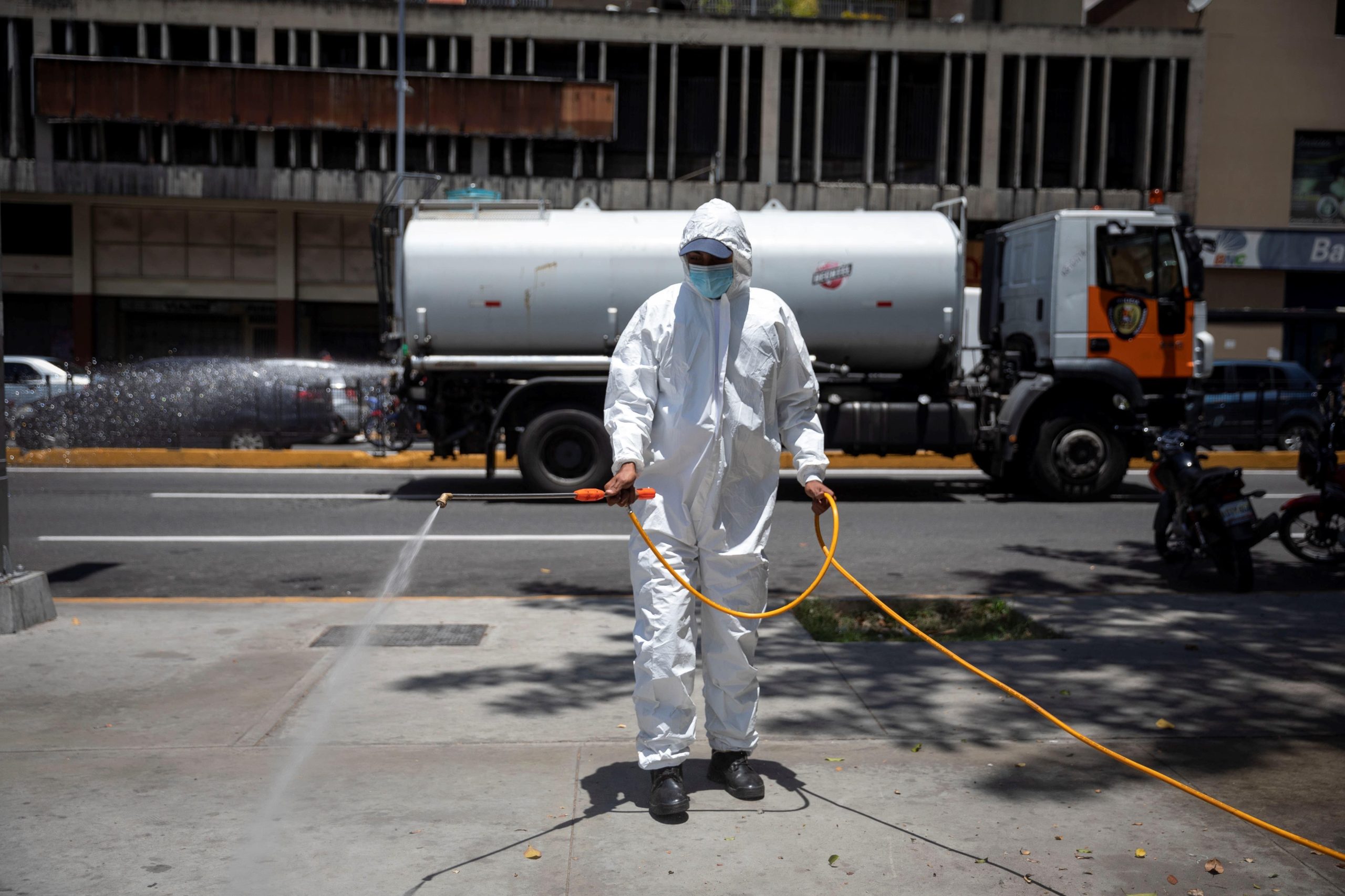 Caracas acumula 158 fallecidos y supera los 32.000 casos de COVID-19