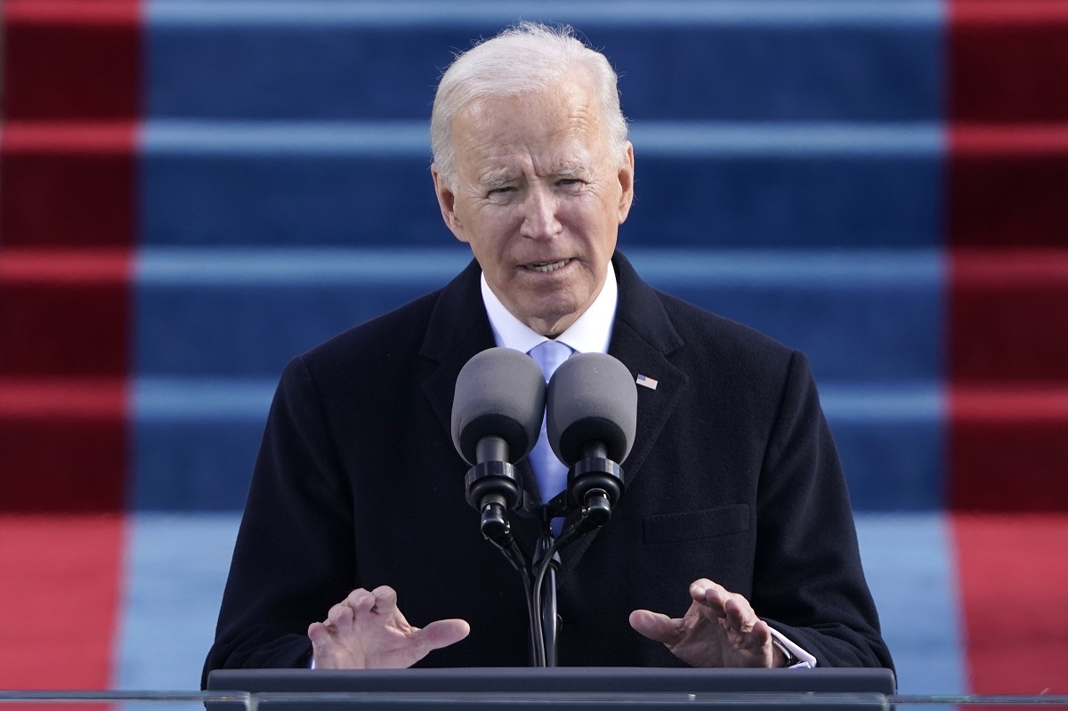 Manifestantes ante cárcel de migrantes piden a Biden que cumpla sus promesas