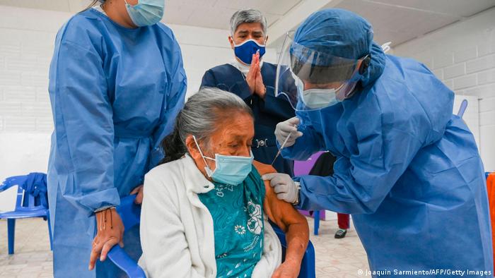 Coronavirus: Colombia se acerca a meta de vacunar a 1 millón de personas en un mes