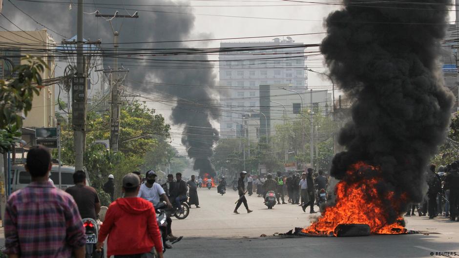 Birmania: más de 90 muertos deja última jornada de protesta