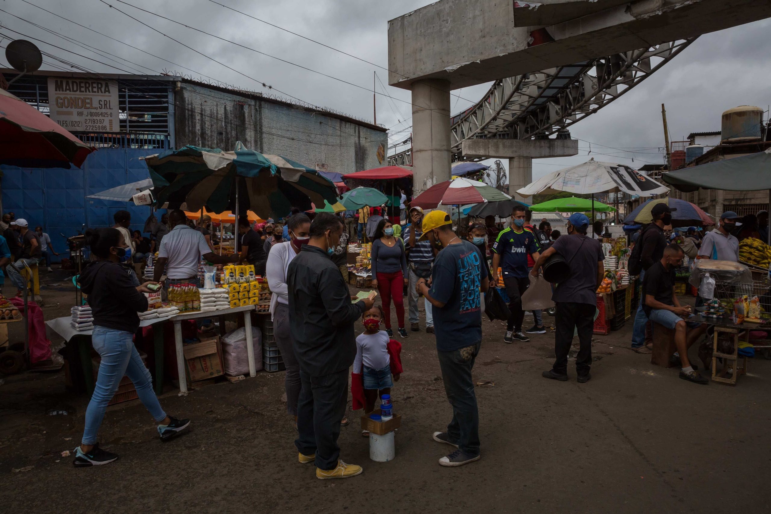 Caracas acumula 183 fallecidos y 34.580 casos de COVID-19