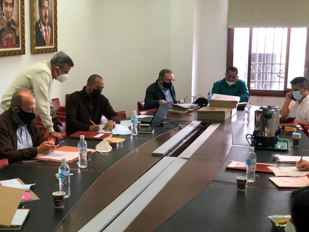 ONG acusan opacidad e incumpliento de requisitos en selección de candidatos al CNE