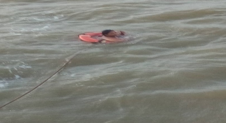Rescatan a cinco personas tras naufragio entre Delta Amacuro y Trinidad y Tobago