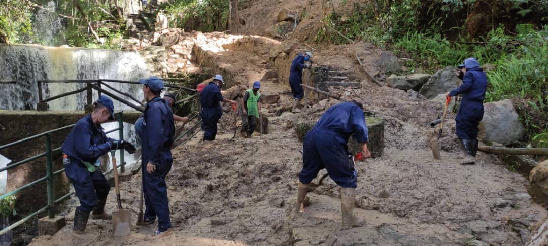 Caminerías del parque Chorros de Milla afectadas por lluvias de Mérida