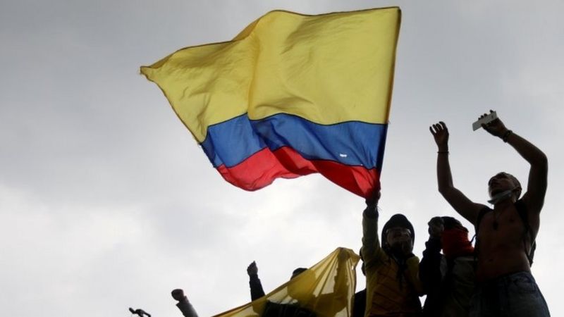 Colombia: 3 cosas que se piden en las protestas más allá del logrado retiro de la reforma tributaria (y la renuncia del ministro Carrasquilla)