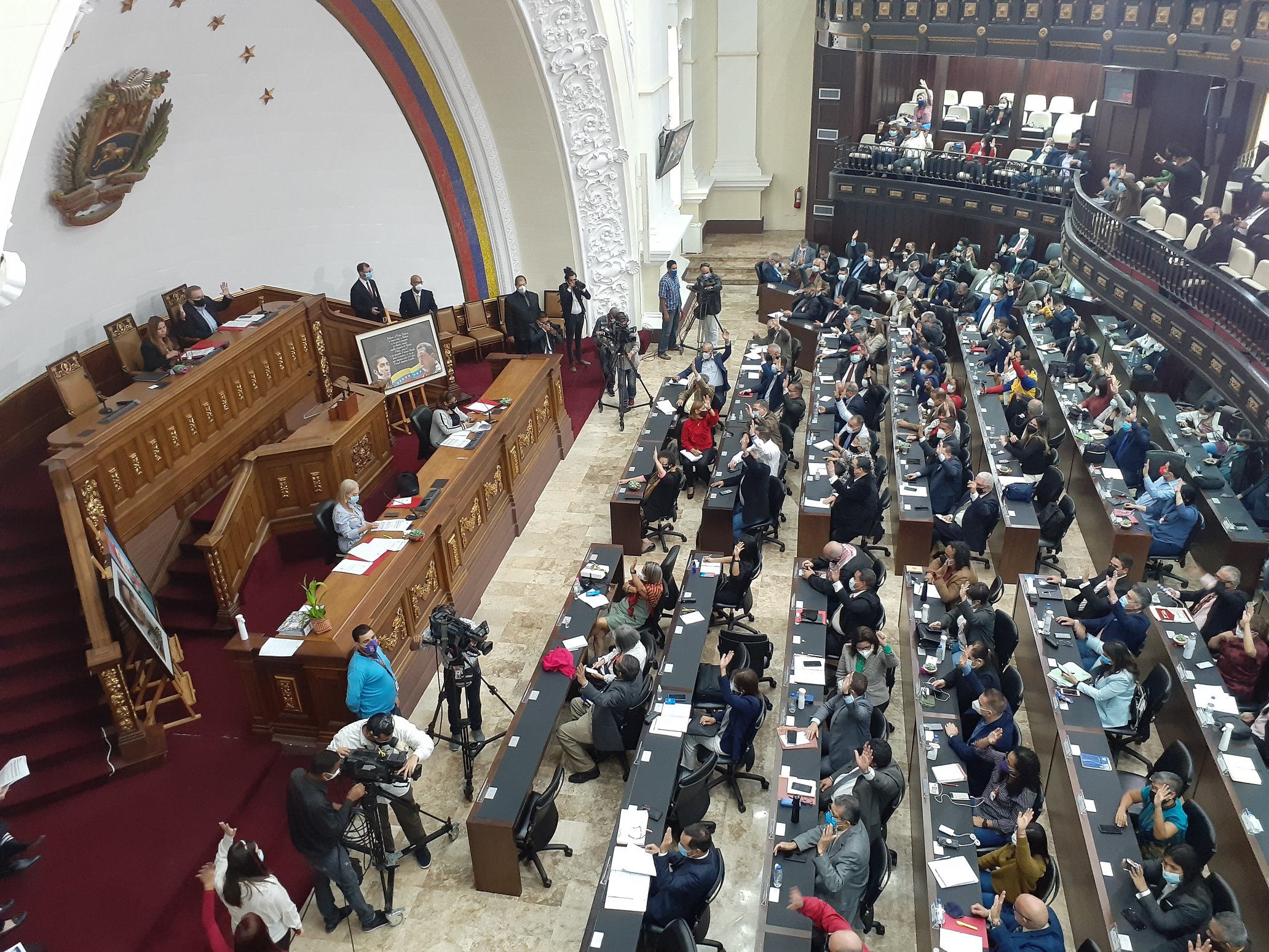 Diputados del 6Dic: ´´En Colombia protesta el pueblo, en Venezuela los violentos y terroristas´´