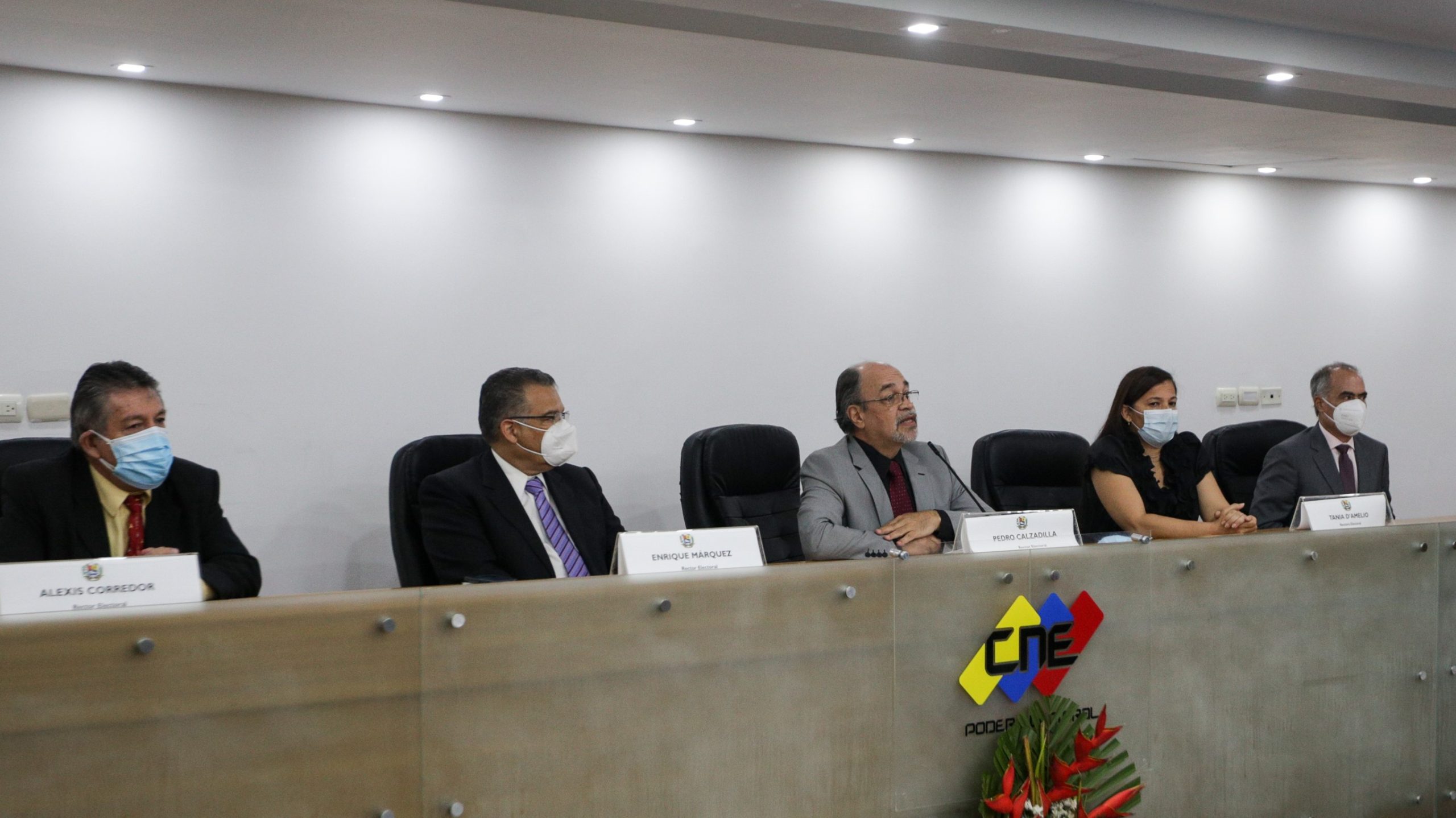 Lo que se sabe de las negociaciones políticas que condujeron al nuevo CNE