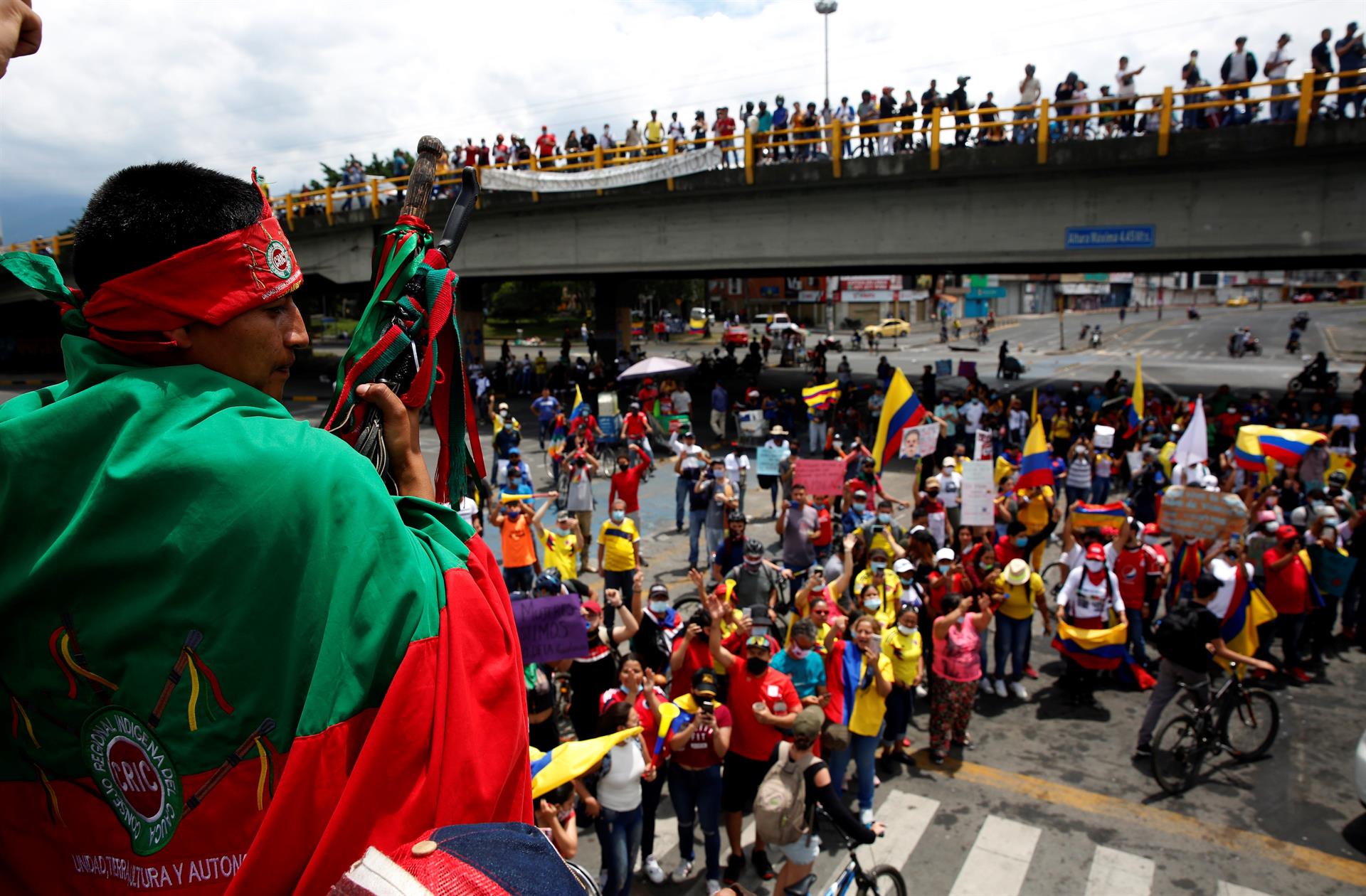 Miles de colombianos vuelven a poner al Gobierno en jaque con masivas protestas