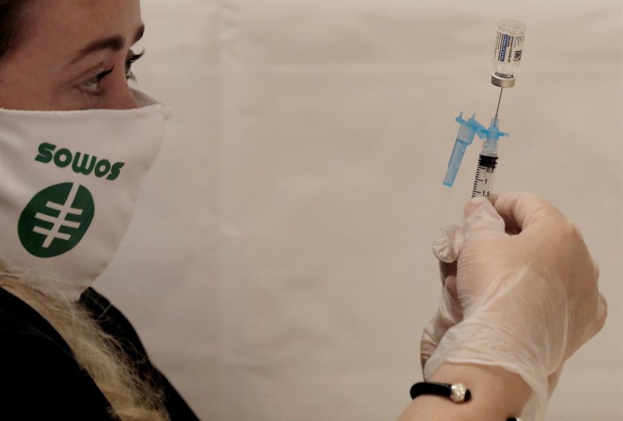 Venezuela recibiría vacunas de Covax entre mediados y finales de junio, dice OPS