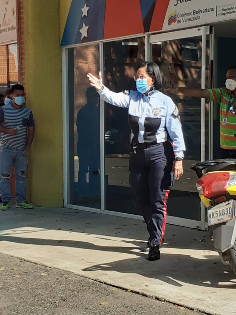 Médicos en Valencia: Nos están dejando de vacunar porque no tenemos el carnet de la patria