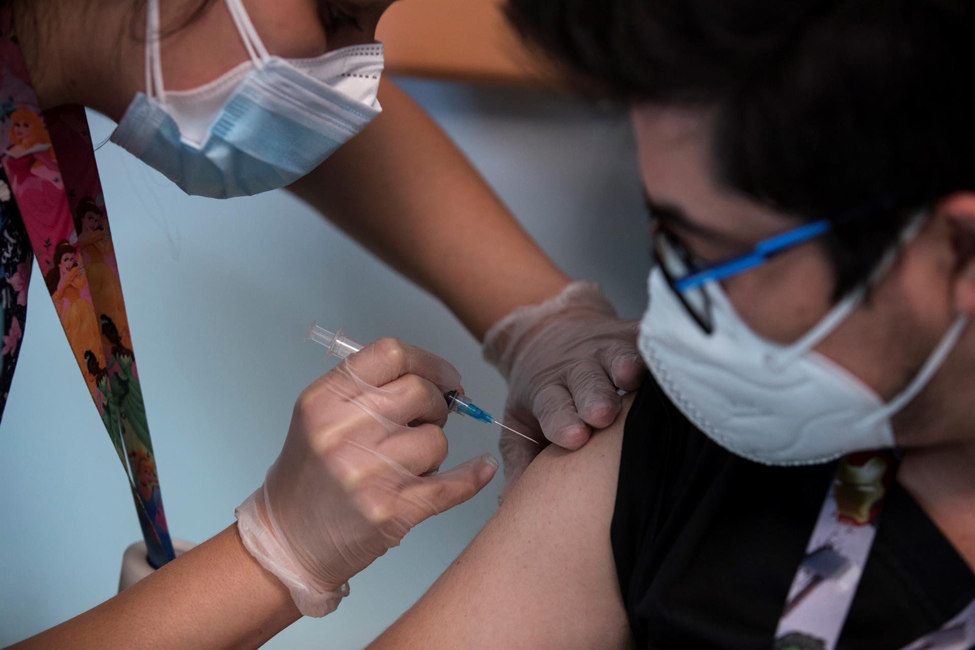 Venezolanos deberán inscribirse en Sistema Patria o en registro de Min-Salud para vacunarse contra el COVID-19