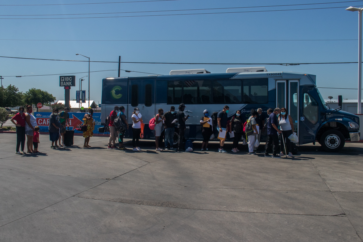 Venezolanos, haitianos y cubanos comparten rutas
