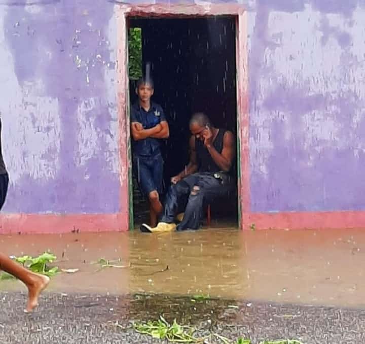 Se desborda río Caripe