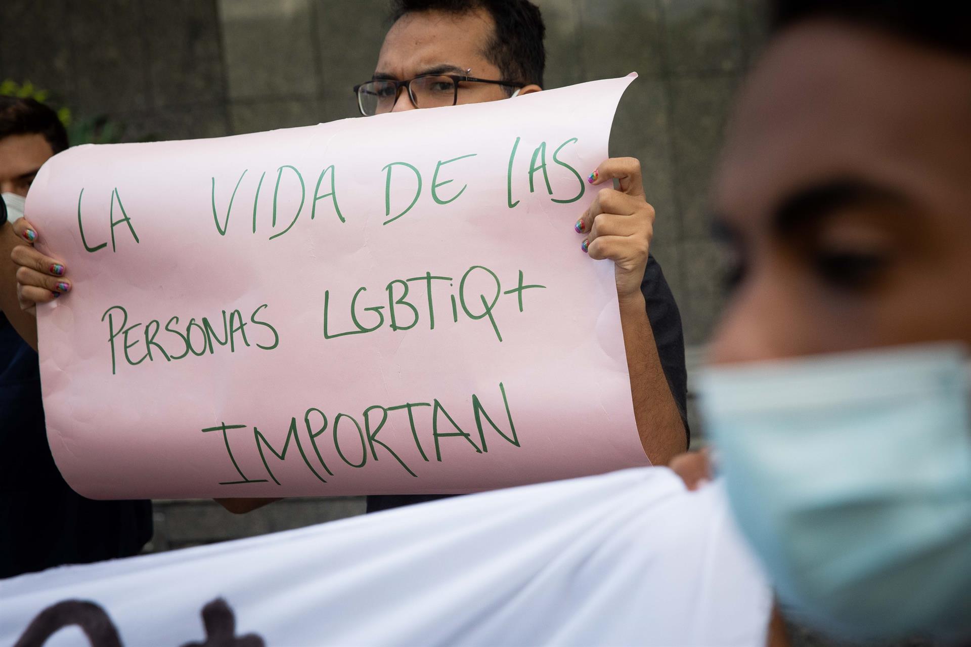 Organizaciones piden a la ONU incluir a comunidad LGBTI en plan humanitario