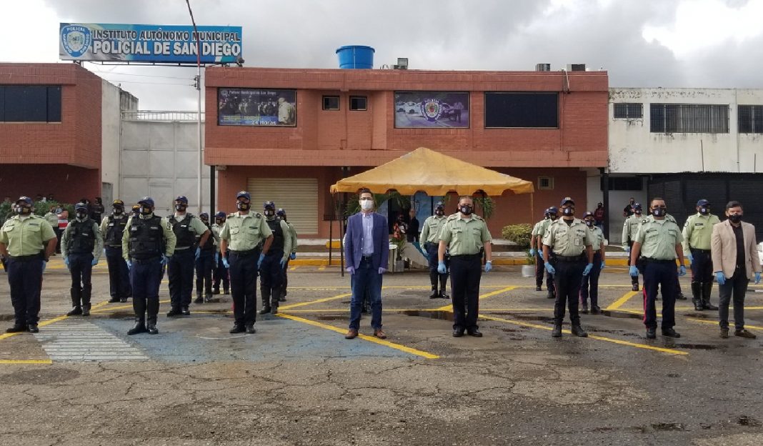 Intervienen Policía municipal de San Diego tras nombramiento de director