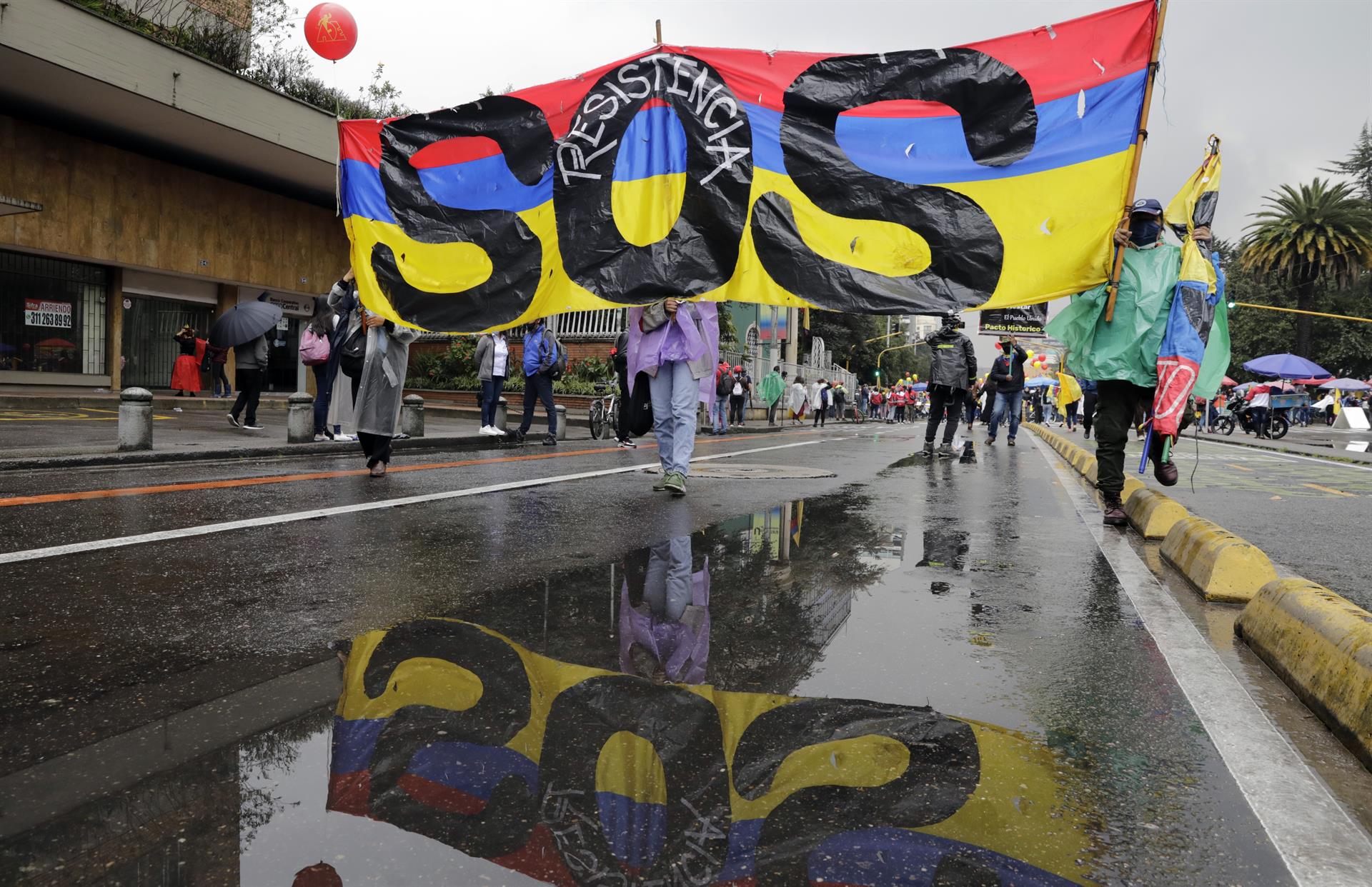 Denuncian que mes de protestas ha sido el más violento para prensa colombiana