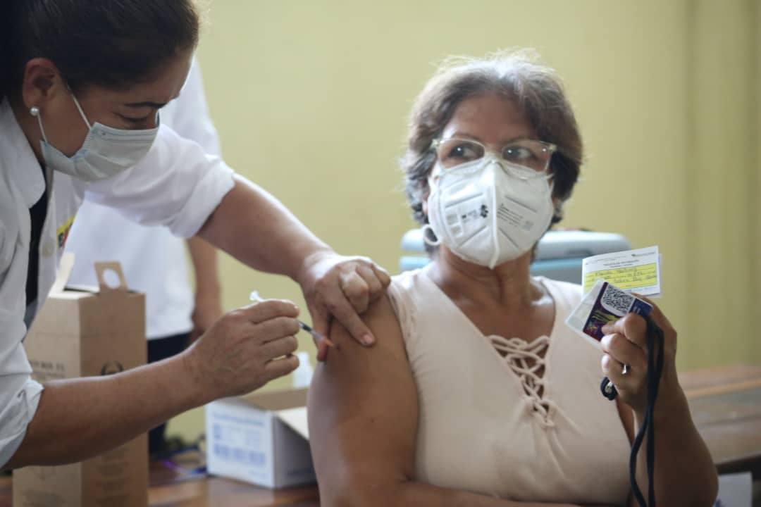 Estos son los siete puestos de vacunación anticovid activos en Caracas