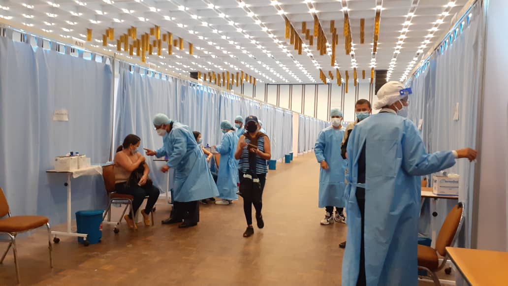 “Venezuela ha recibido más vacunas desde China pero no las anuncian”, dice Médicos Unidos