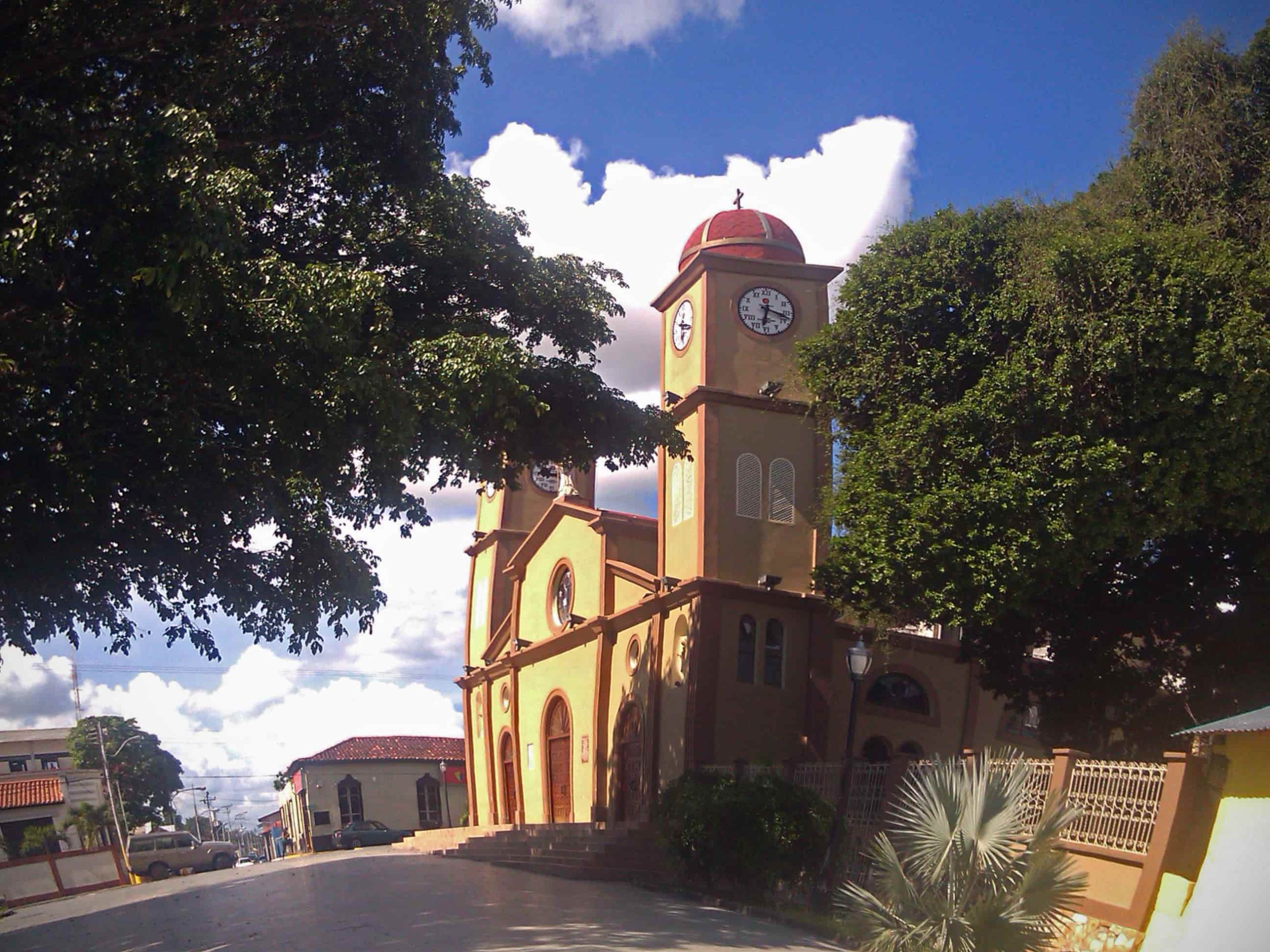 Municipio Cedeño en Monagas reduce actividad comercial y tránsito de personas por aumento de casos de COVID-19