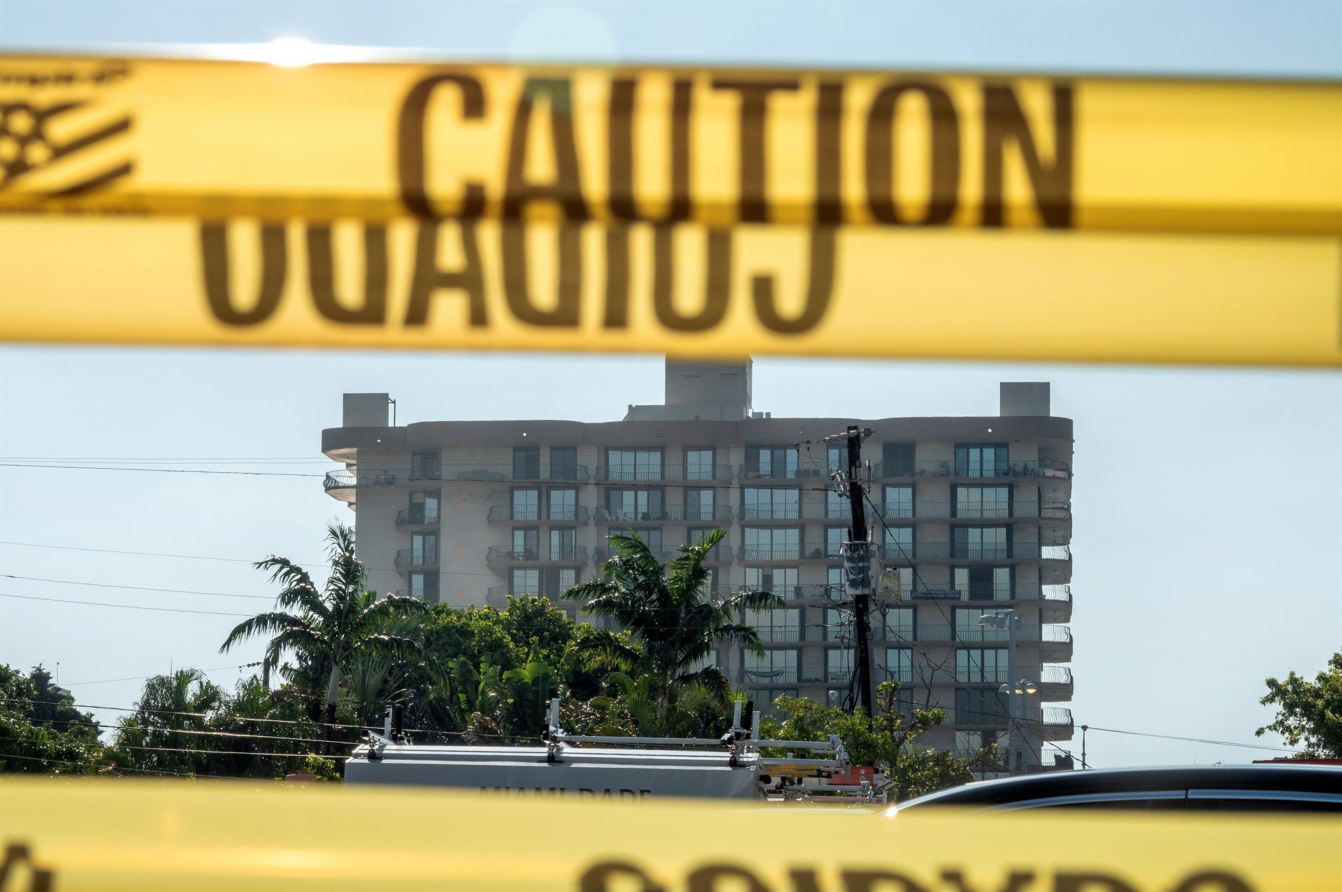 Sube a 86 el número de víctimas mortales por derrumbe de edificio en Surfside