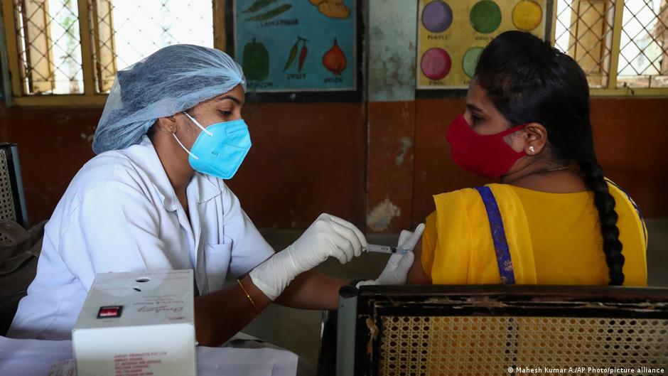 India: vacunas falsas socavan la lucha contra el coronavirus