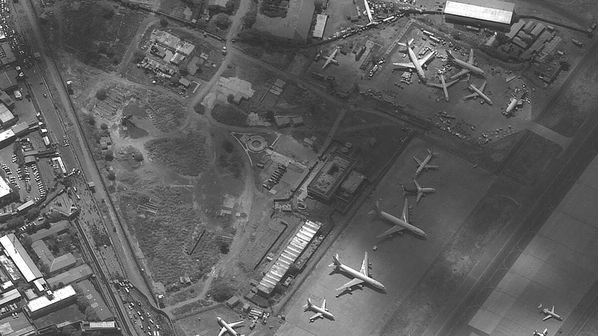 Al menos 6 muertos y 30 heridos en el atentado junto al aeropuerto de Kabul