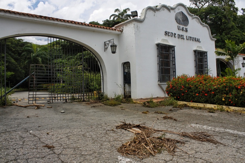 Habitantes de Vargas no bajan la guardia ante las lluvias y crecidas de los ríos