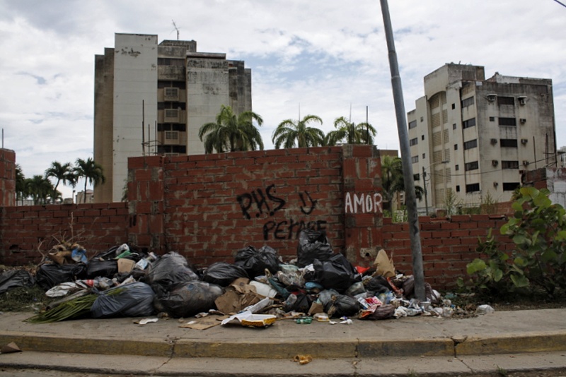 Habitantes de Vargas no bajan la guardia ante las lluvias y crecidas de los ríos