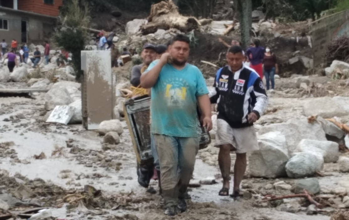 Obispos critican obstáculos de autoridades y GNB que impiden llevar ayuda a Mérida