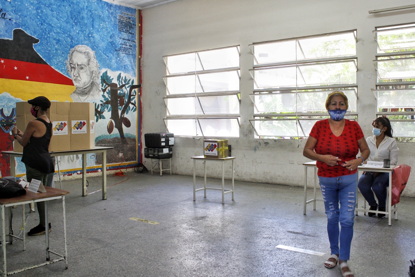 Chavismo compite “cómodo” este #21Nov por la división del voto opositor, apuntan analistas