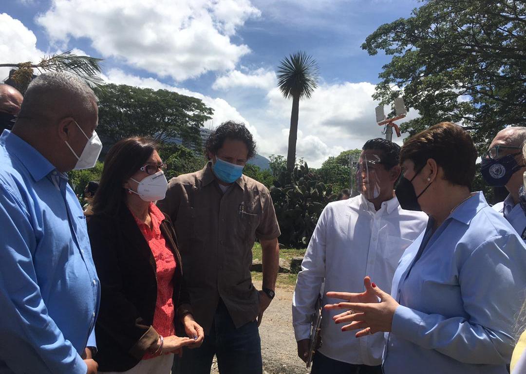 Gobierno y autoridades supervisan trabajos de recuperación de la UCV