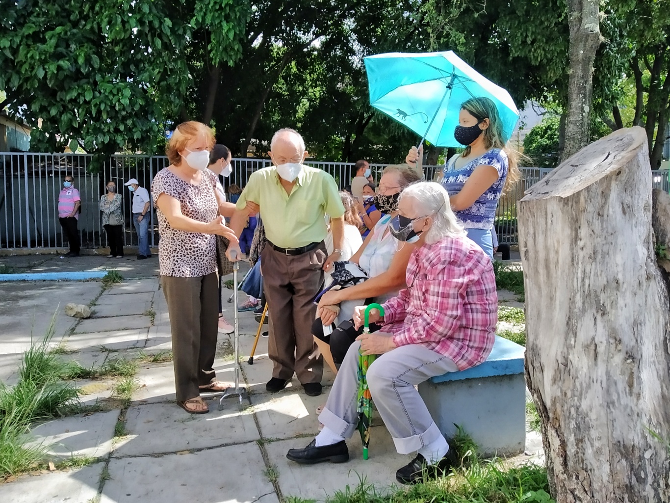 Mayores de 60 años pueden vacunarse sin mensaje en Venezuela desde este #30Ago