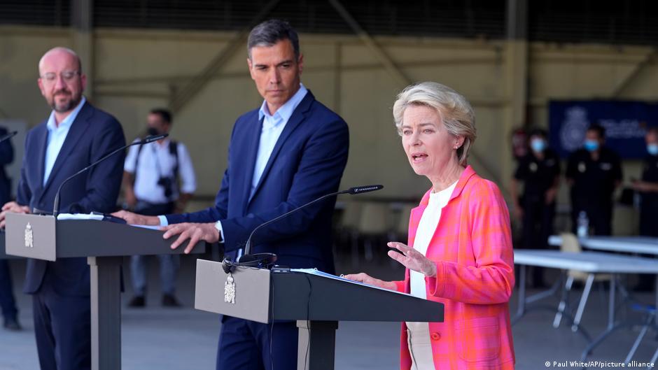 UE dice que no reconoce a los talibanes y niega tener conversaciones políticas con el grupo islamista