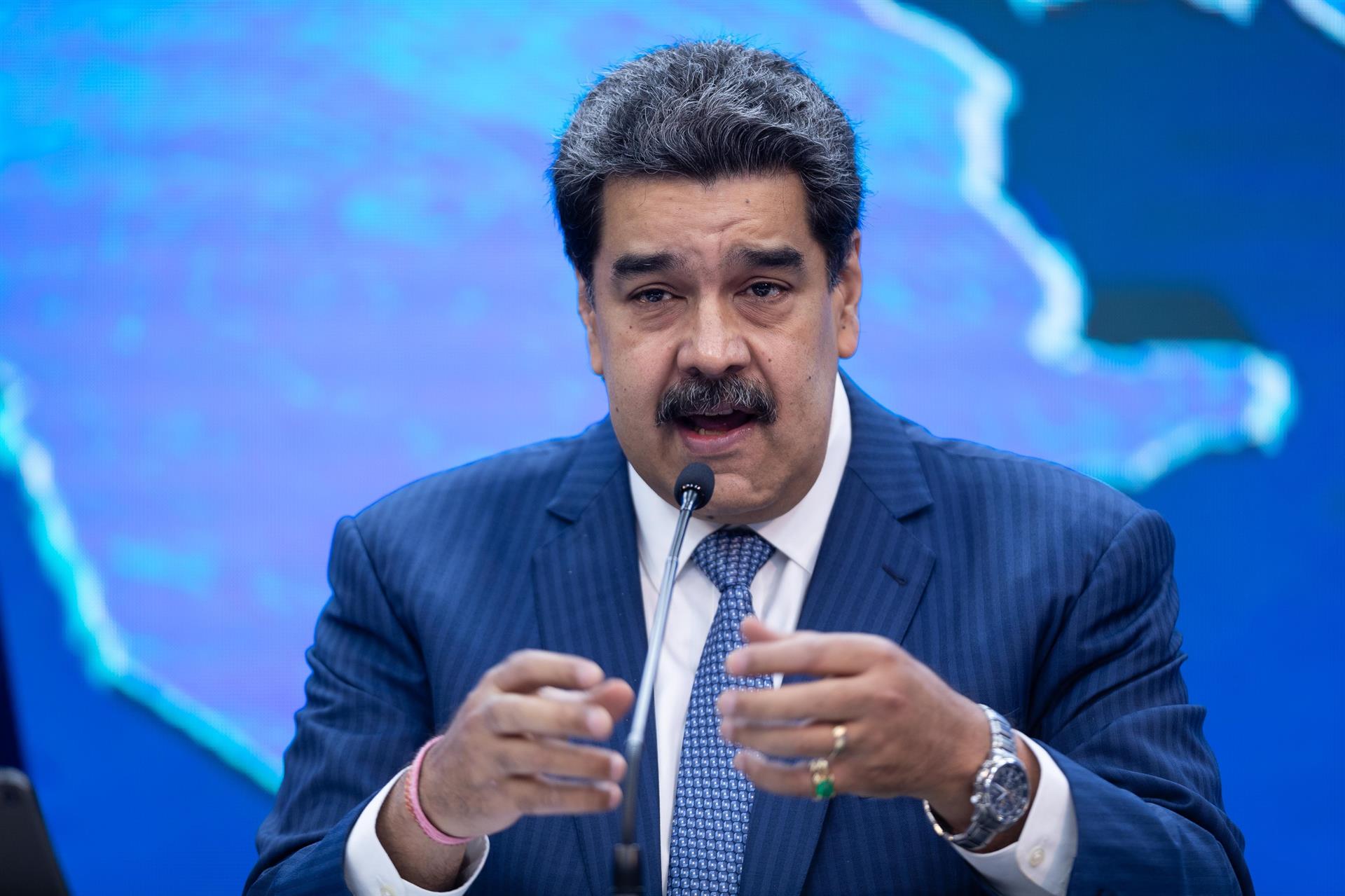 “Cesó la usurpación con la firma del documento en México”, afirma Maduro