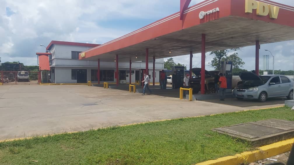 Conductores reportan que no surten gasolina en Maturín hace seis días