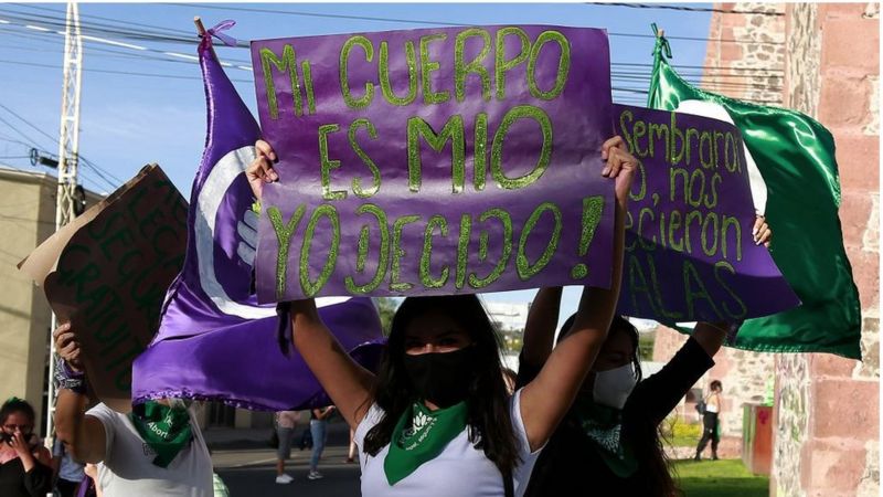 Aborto en México: la Suprema Corte despenaliza la interrupción voluntaria del embarazo en un fallo histórico para el país