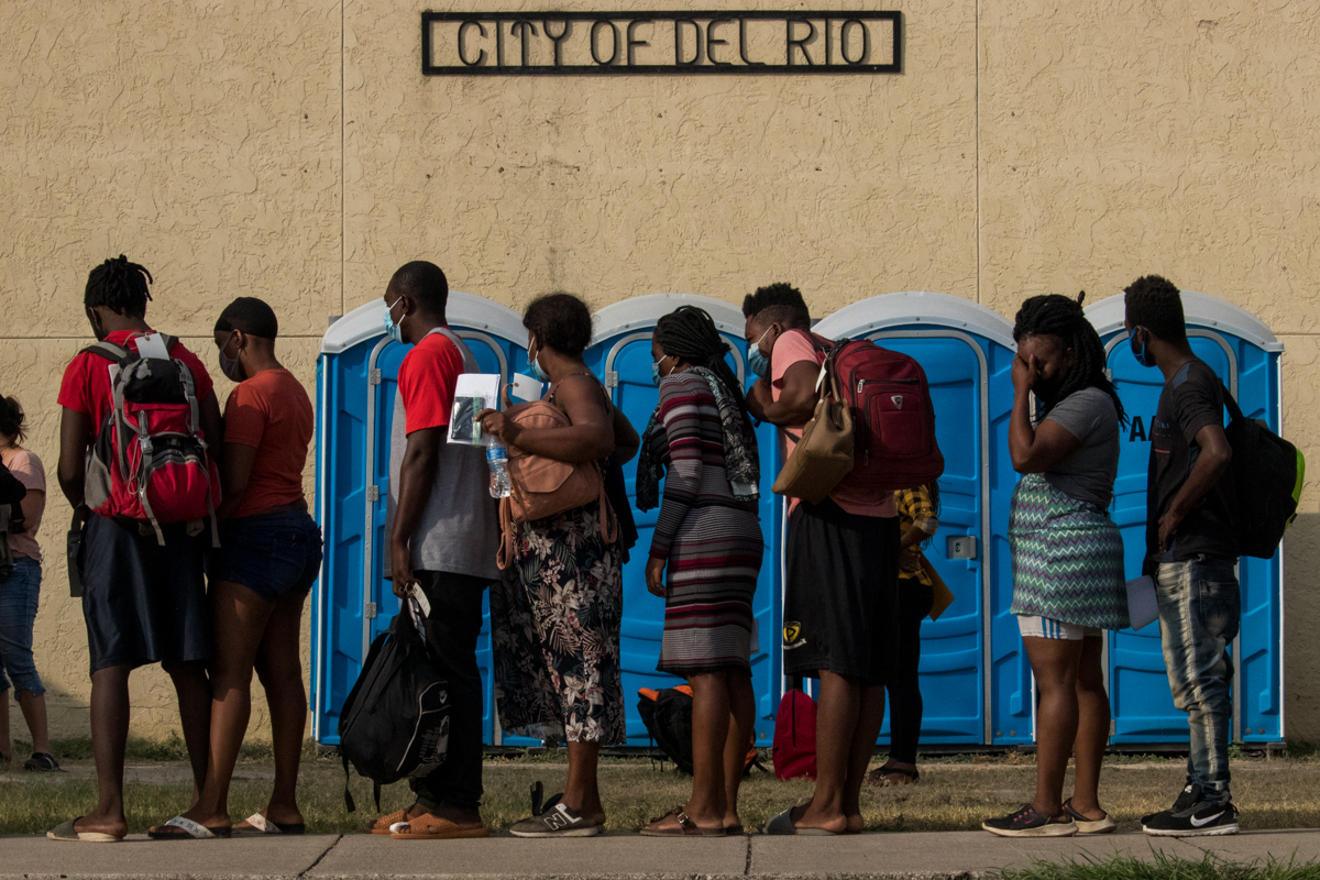 Migrantes haitianos del rio