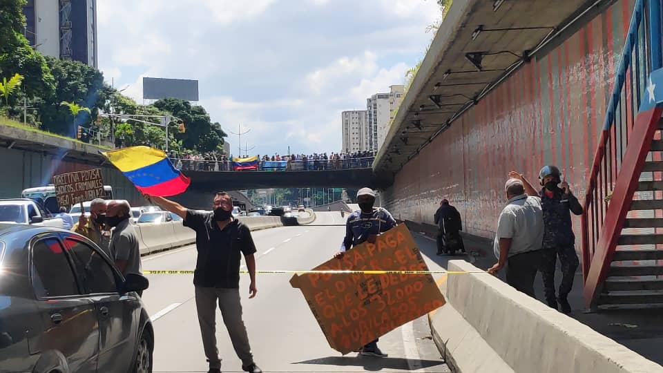 Jubilados de Pdvsa exigen reivindicaciones salariales