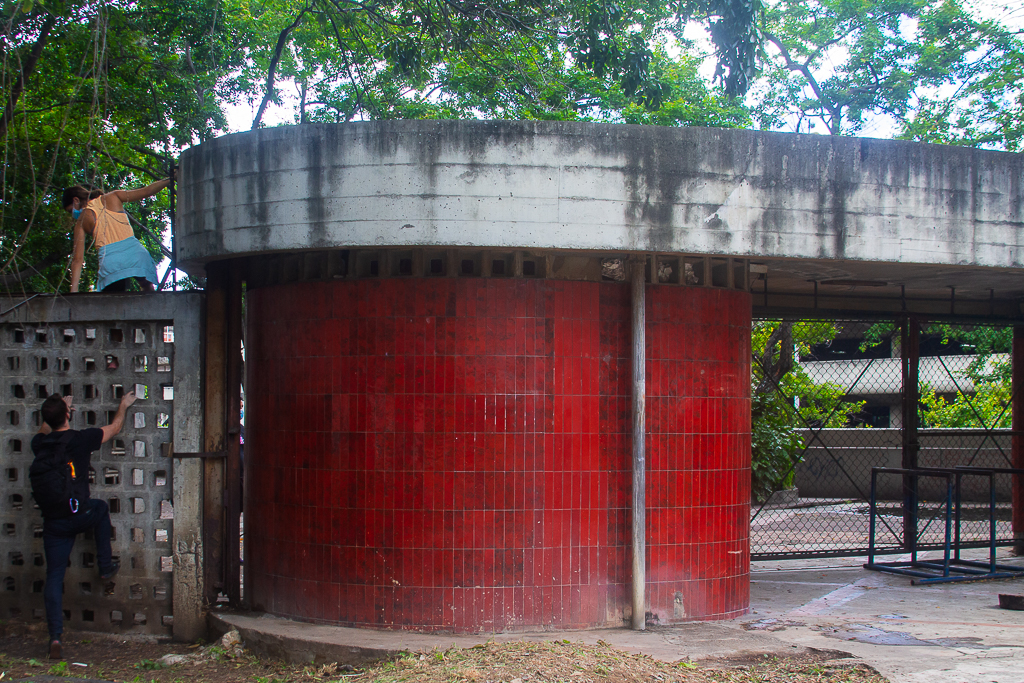 Los dos rostros de la UCV en pandemia: abandono y rehabilitación