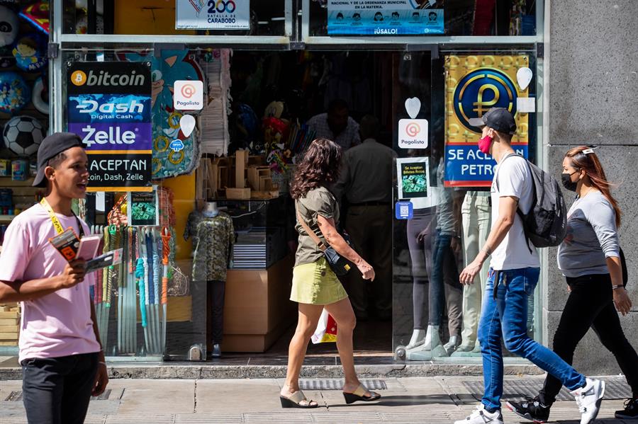 Actividad económica cae un 2,2 % el segundo trimestre, dice observatorio
