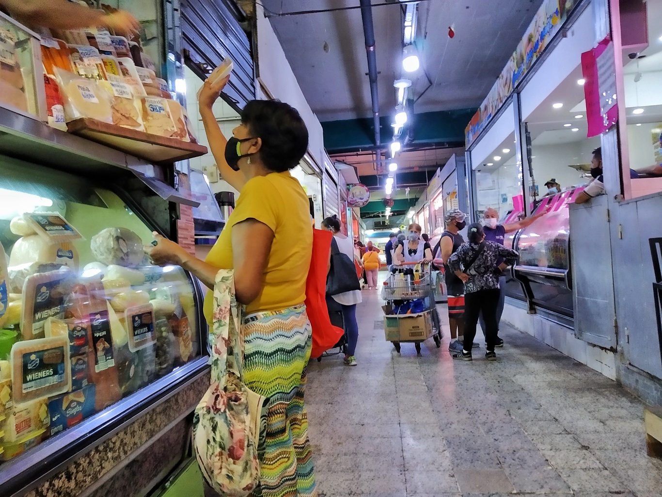 Apatía y desinformación tras el inicio de campaña electoral en el #MercadoGuaicaipuro