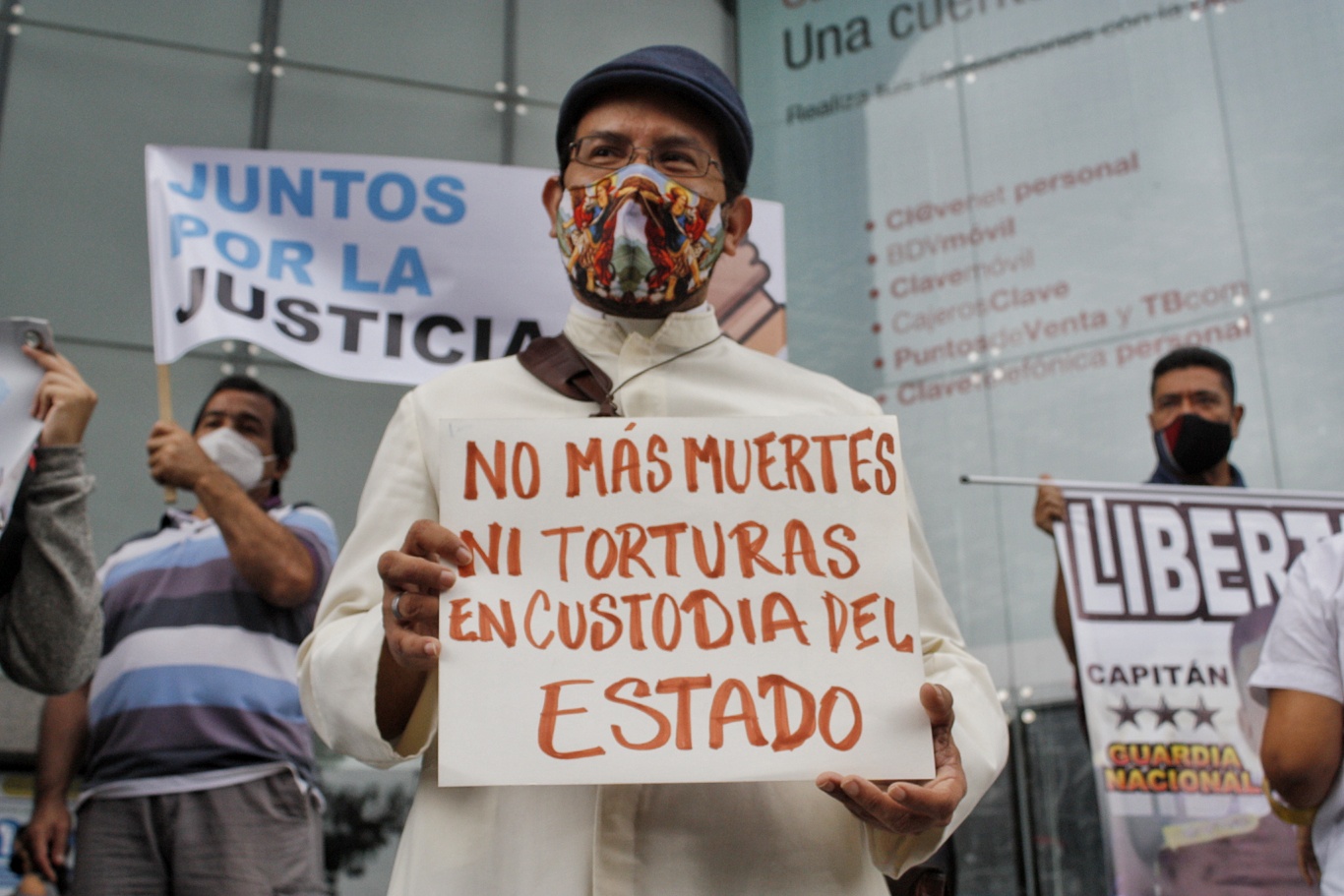 Organizaciones protestan ante el PNUD para exigir que Karim Khan se reúna con víctimas de violaciones de DDHH 